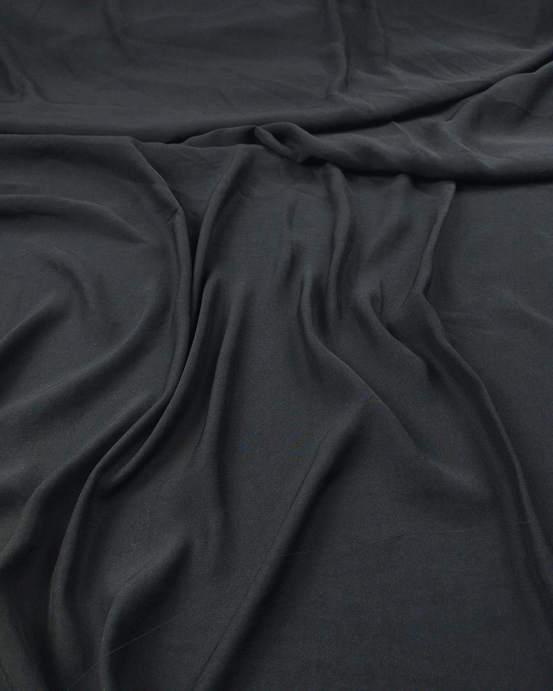 ASiyah Renkte Krep Şifon Benzeri Dokuma (En  150 cm x Boy 225 cm)