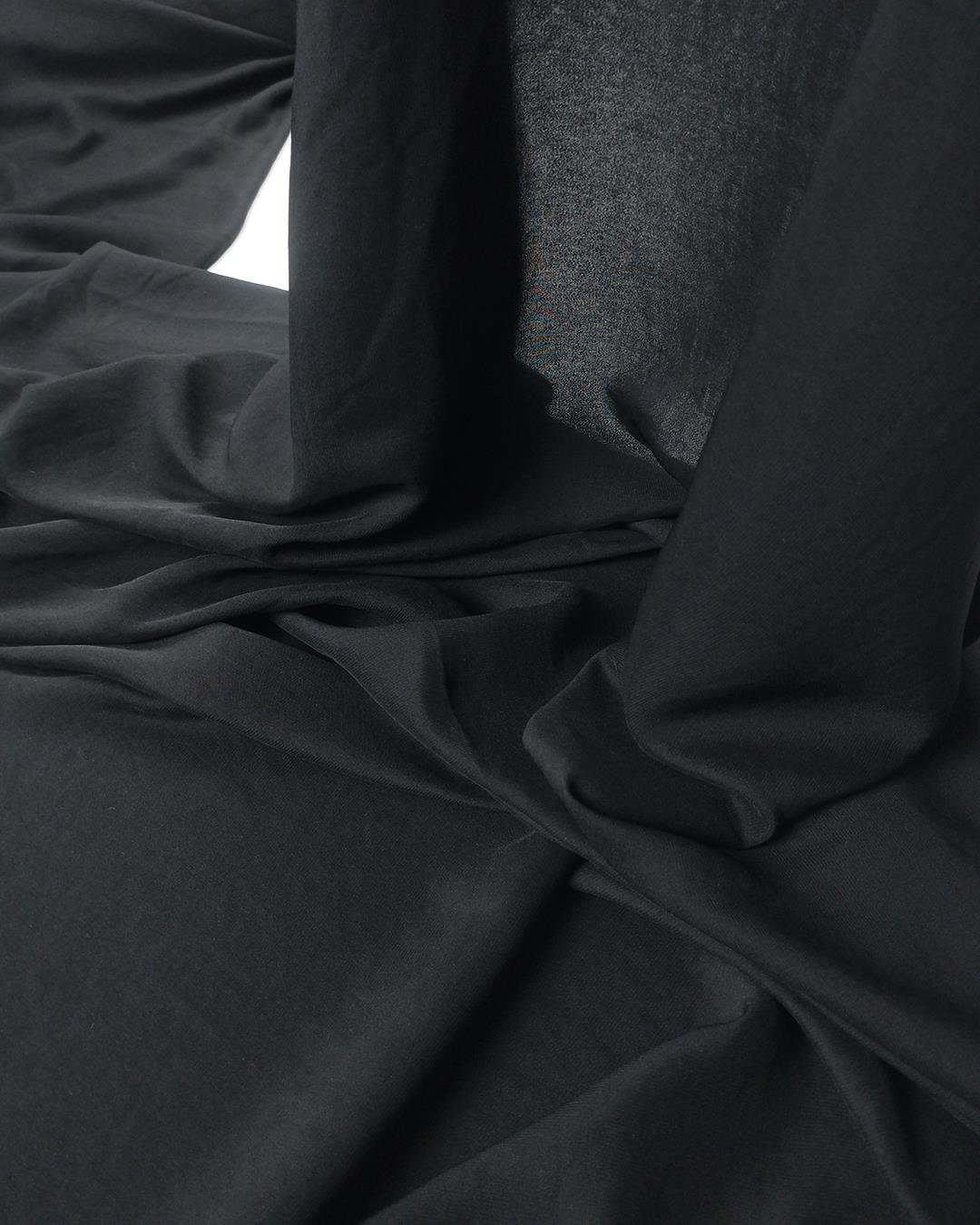 ASiyah Renkte Krep Şifon Benzeri Dokuma (En  150 cm x Boy 225 cm)