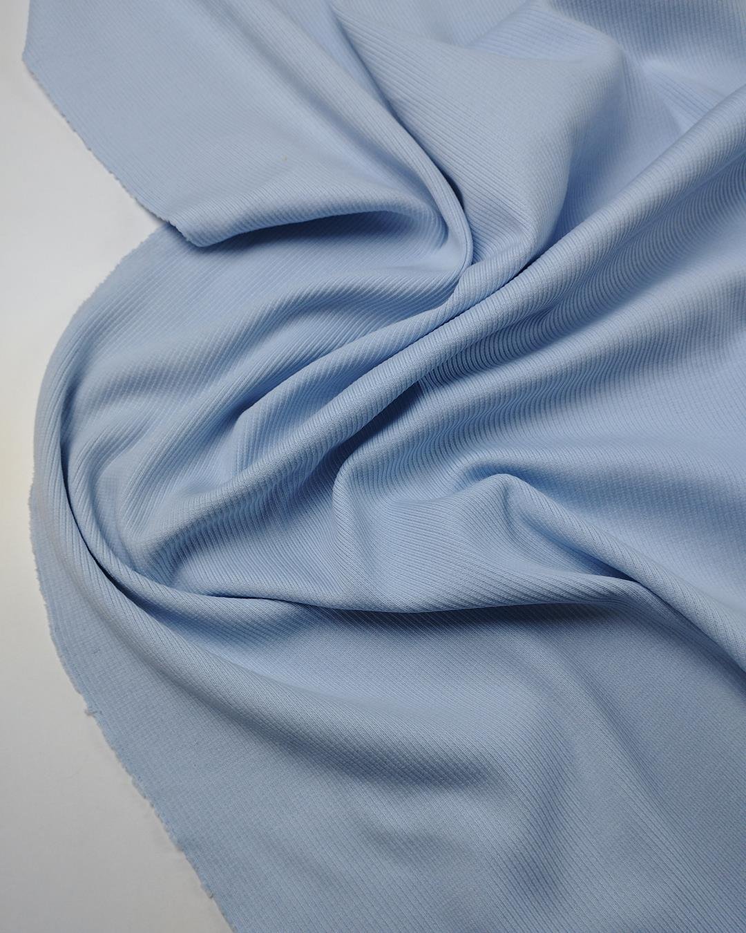 Açık Mavi Renkte 3 İğlik Kumaş ve 120 cm Ribanası
 (En 160 cm x
 Boy 190 cm)