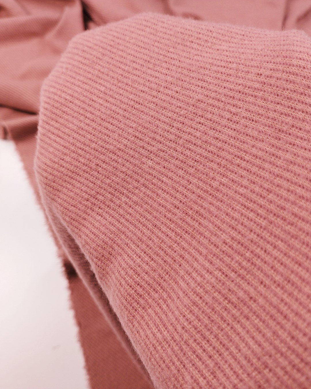 Pembe Diagonal Desenli Jakarlı İnterlok Kumaş Yumuşacık Esnek Hırkalık & Kazaklık En: 140cm