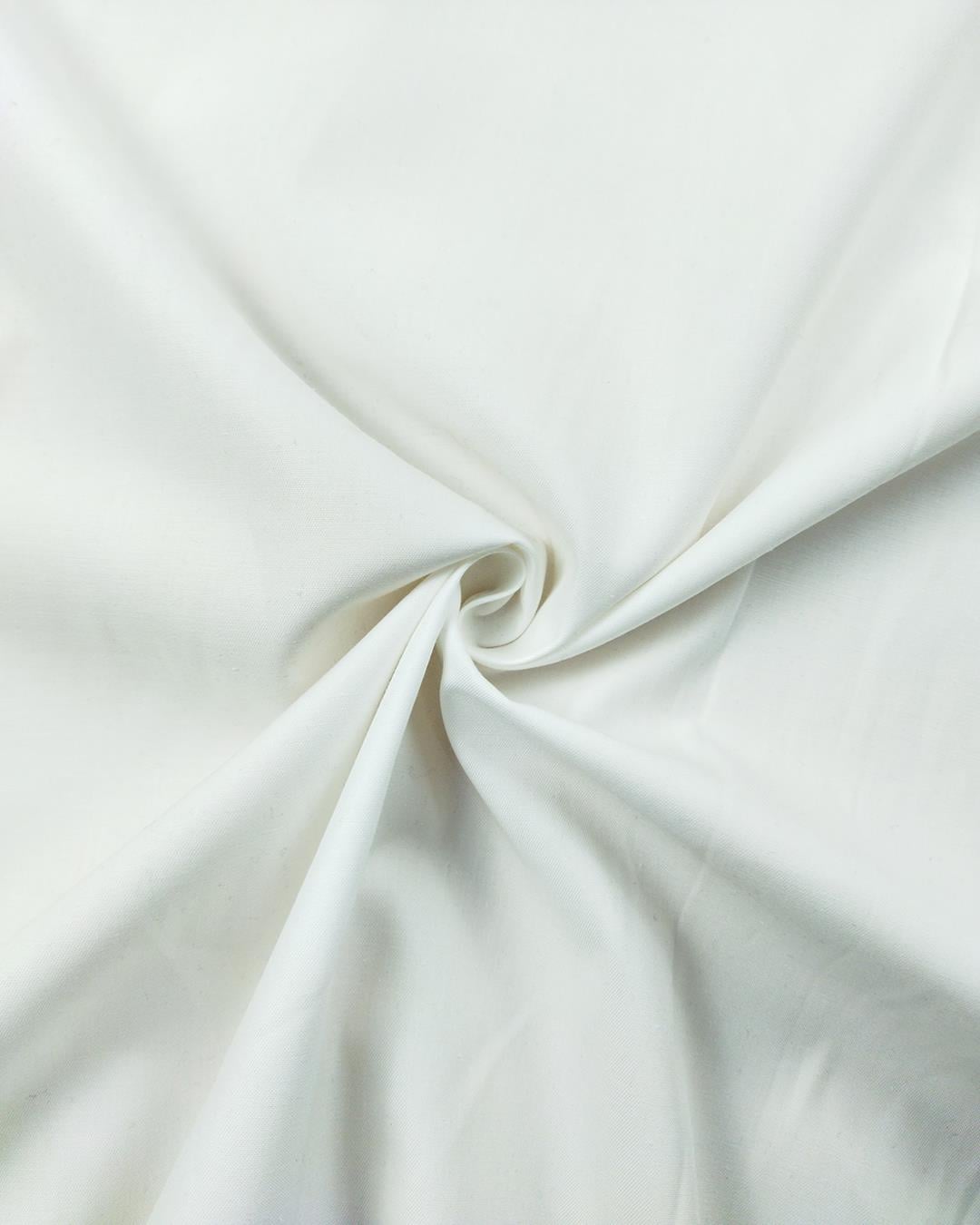 Beyaz Renkte Gabardin (En  150 cm x Boy  150 cm)