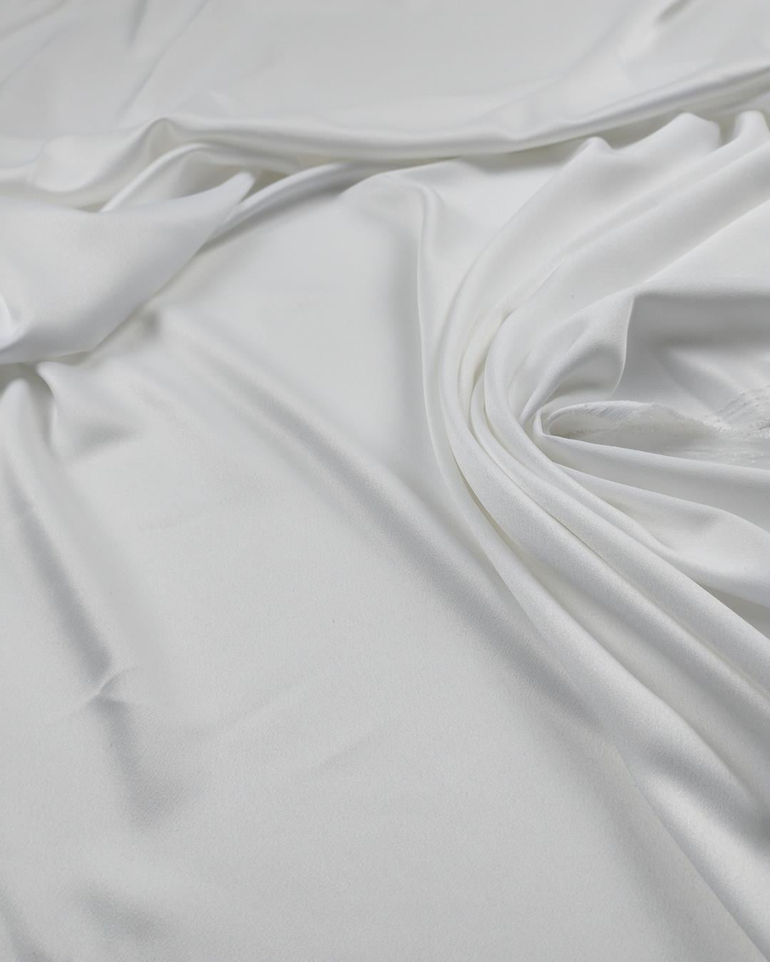 Beyaz Renkte Hafif Esnek Saten (En  140 cm x Boy 250 cm)