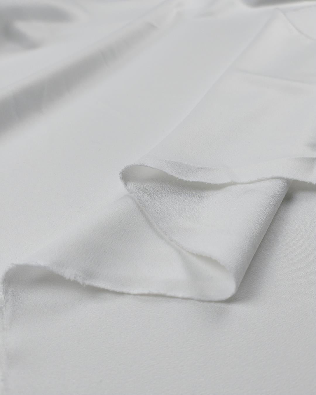 Beyaz Renkte Hafif Esnek Saten (En  140 cm x Boy 250 cm)