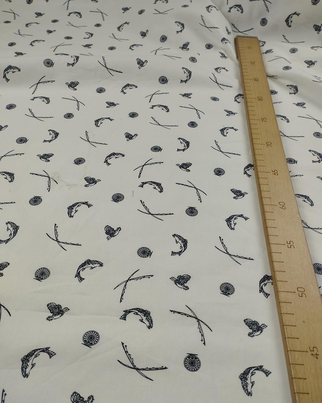 Beyaz Üzeri Lacivert Balık Desenli Pamuklu Dokuma (En  150 cm x Boy  270 cm)