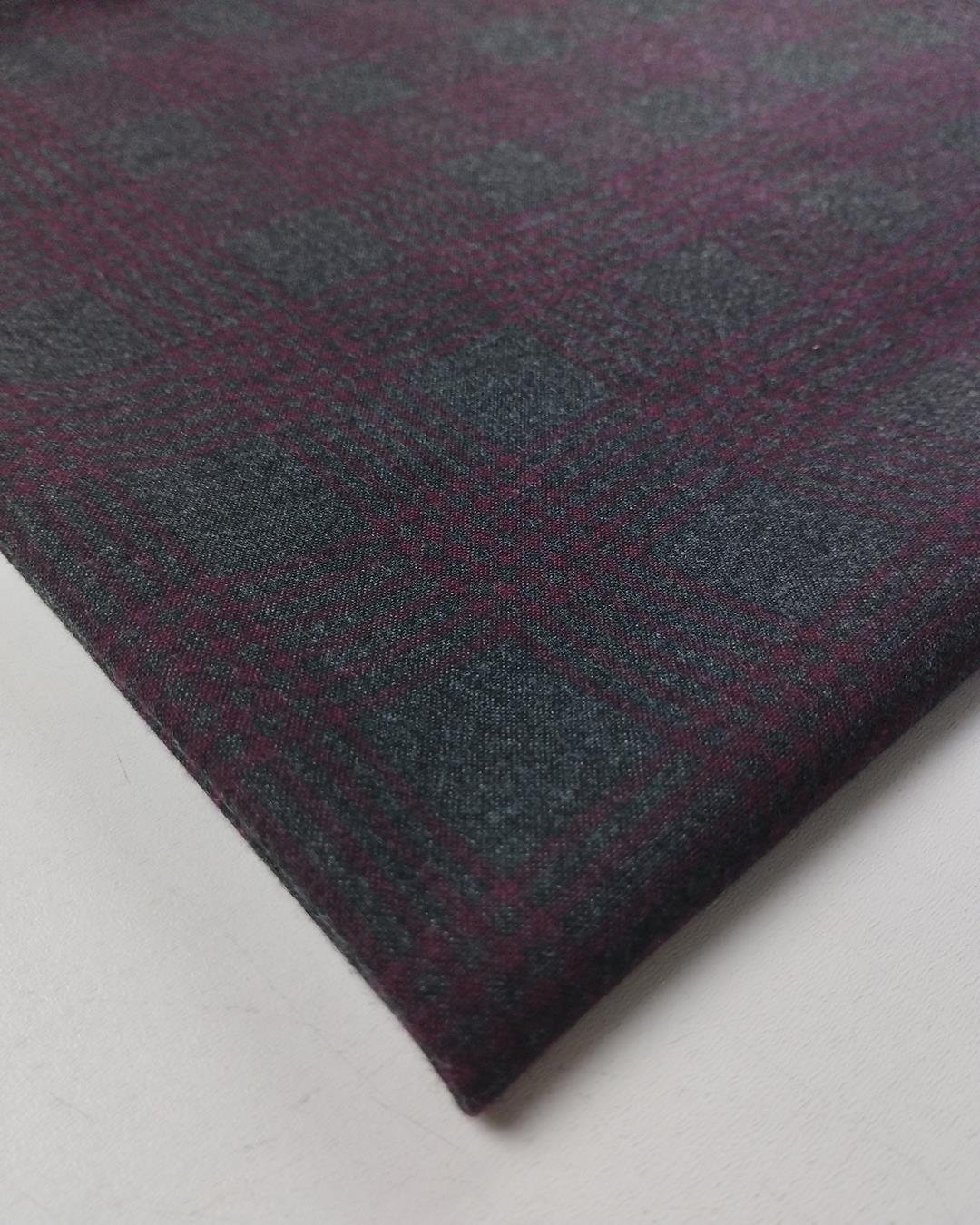 Bordro Gri Renklerde Gabardin (En 150 cm x Boy 190 cm)