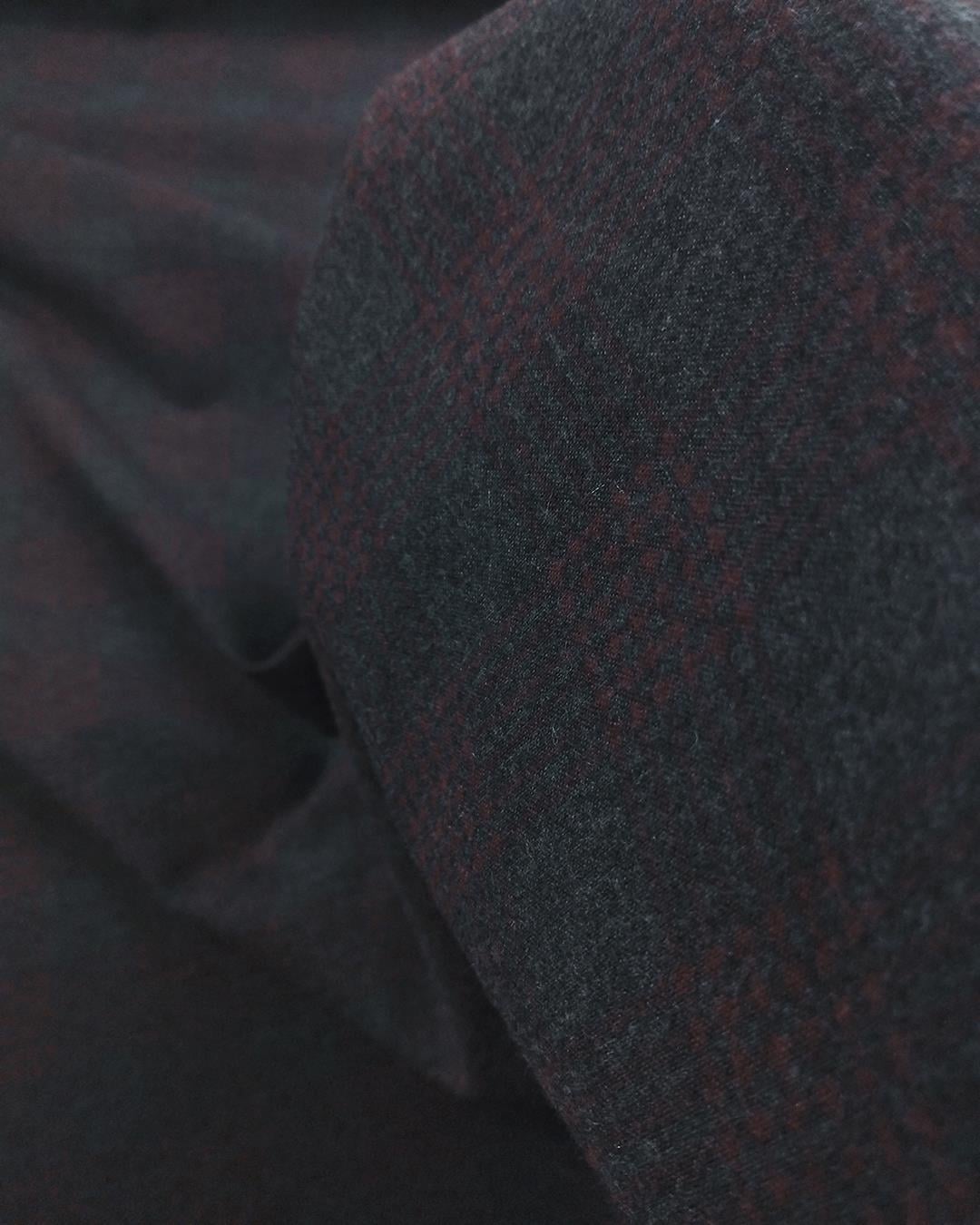 Bordro Gri Renklerde Gabardin (En 150 cm x Boy 190 cm)