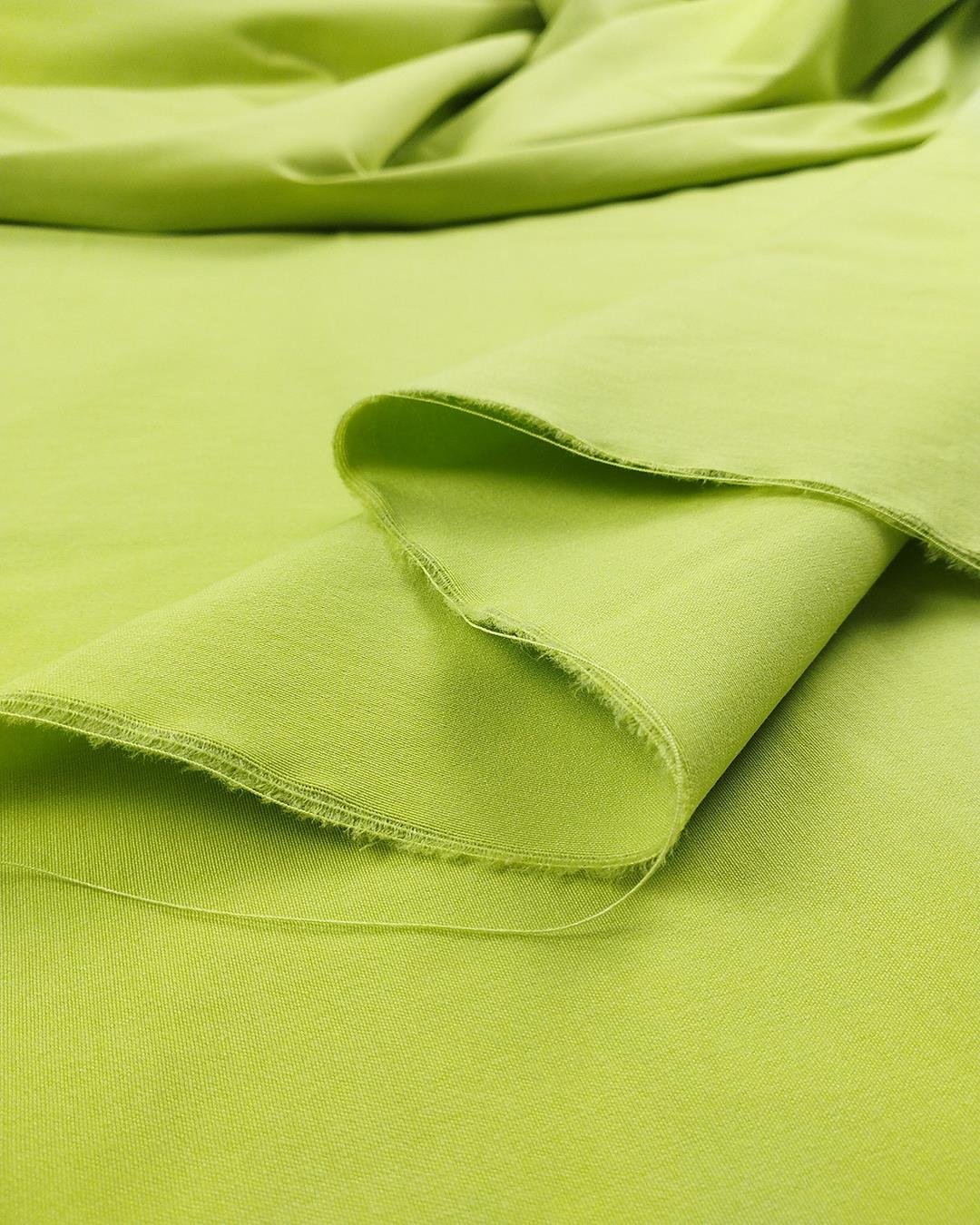 Boyuna Esnek Gabardin Açık Yeşil Renkte (En 150 cm x Boy 230 cm)