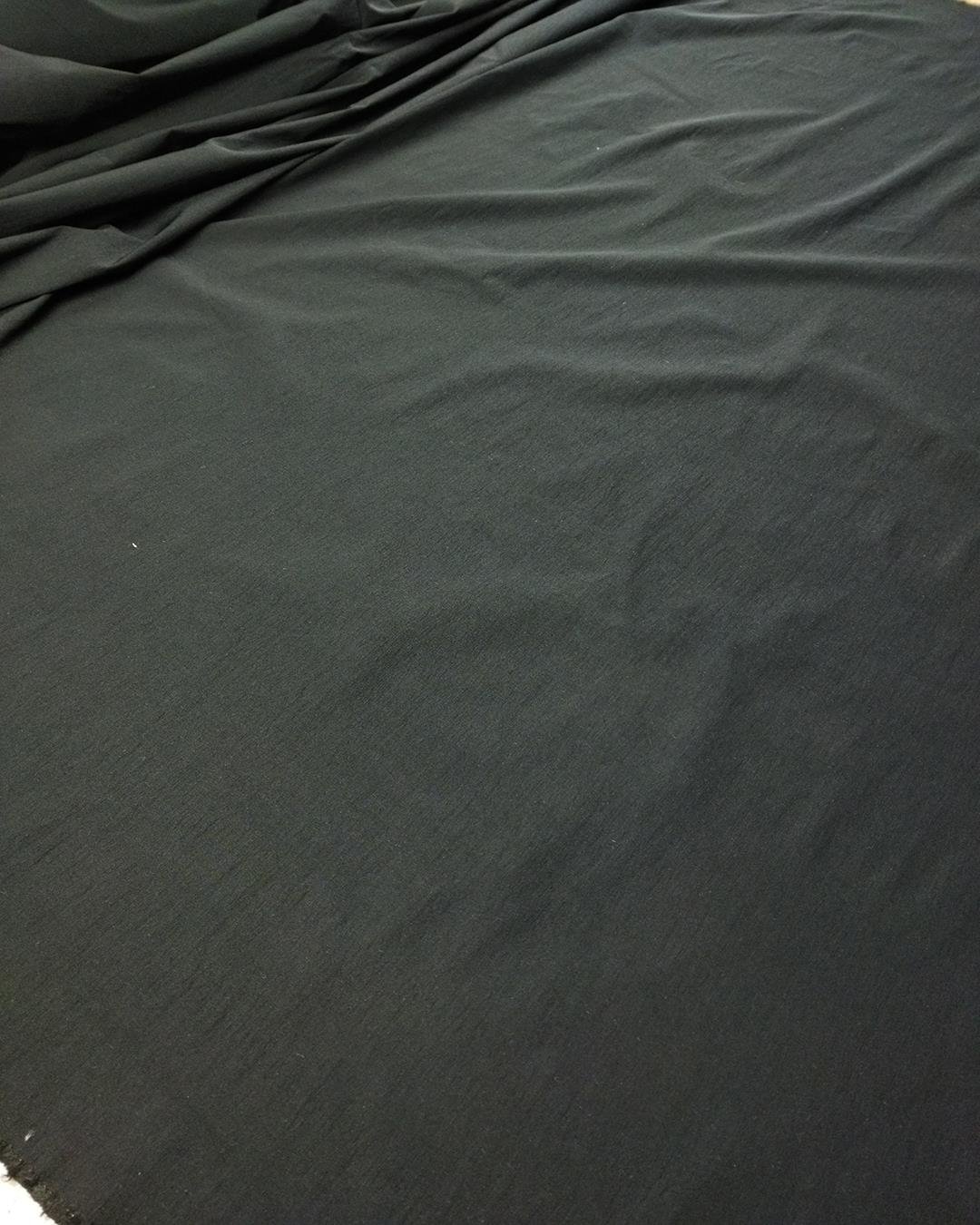 Boyuna Esnek Gabardin Siyah Renkte (En 160 cm x Boy 250 cm)