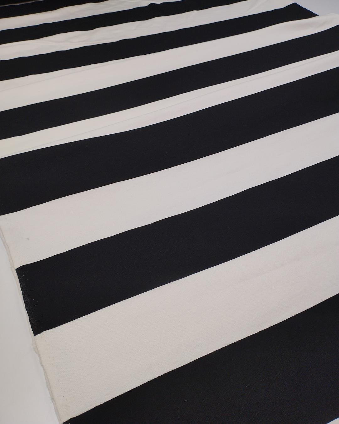 Siyah Beyaz Çizgili 3 İplik Kumaş Şardonlu Kalın Yumuşak Sweatlik & Eşofmanlık 180x200cm
