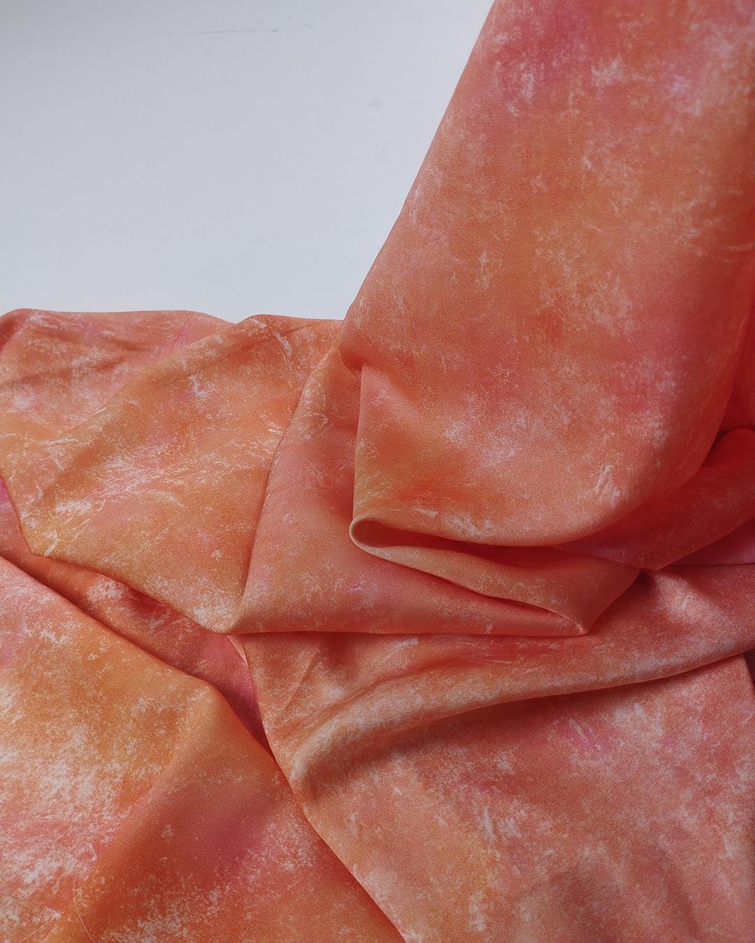 Ekru Pembe Somon Renklerde İnce Saten (En  140 cm x Boy  95 cm)