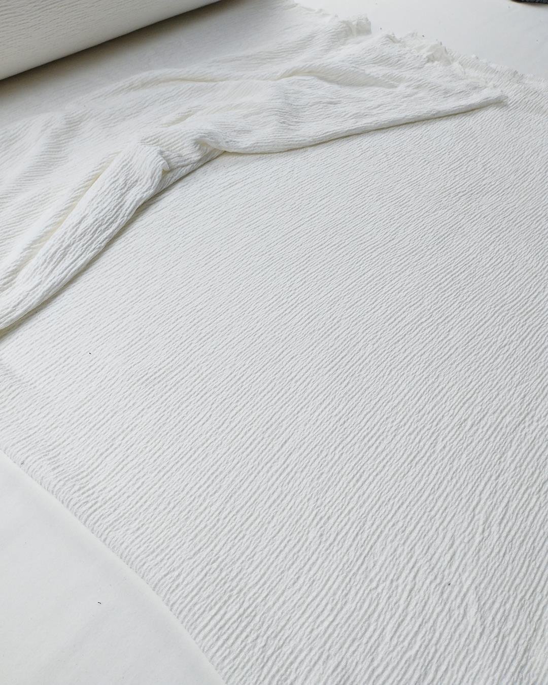 Ekru Renkte Köpük Köpük Büzgülü Penye (En  150 cm x Boy  250 cm)