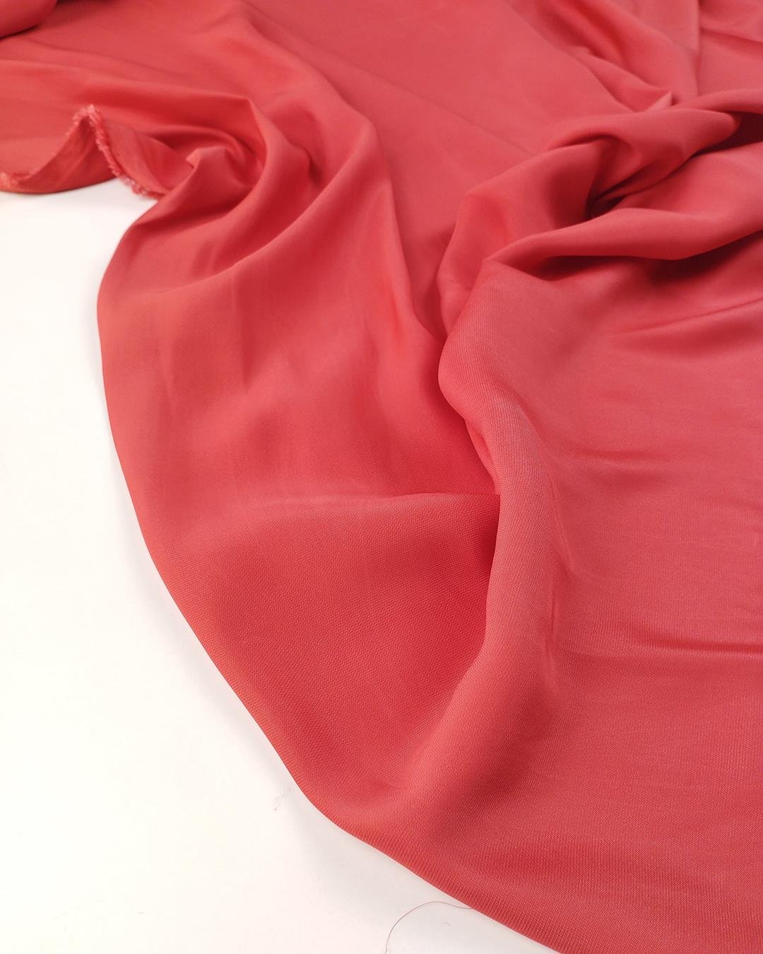Pembe Renkte İnce Keten Viskon
 (En 145 cm x
 Boy 300 cm)