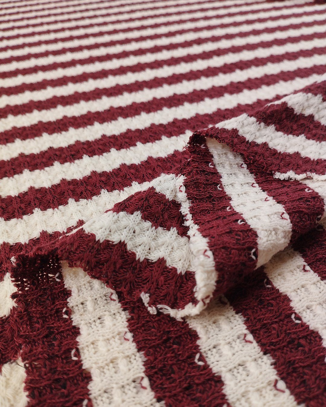 Bordo Ekru Çizgili Triko Kumaş Yumuşacık Esnek Hırkalık & Kazaklık 140x150cm