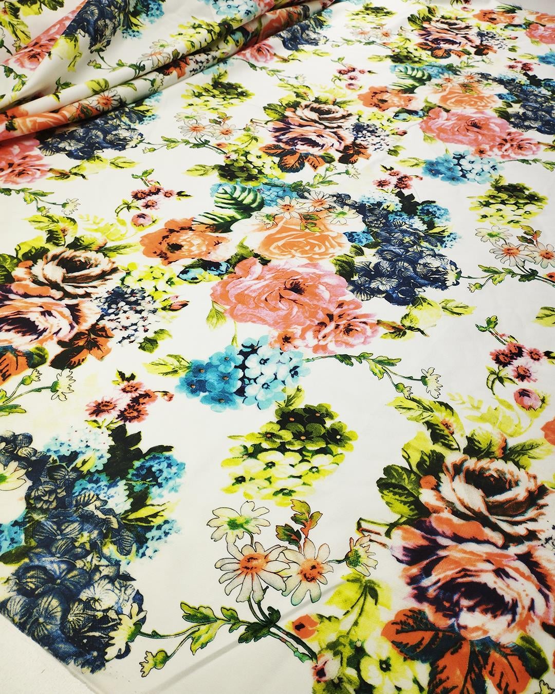 Gabardin Çiçekli En: 140 