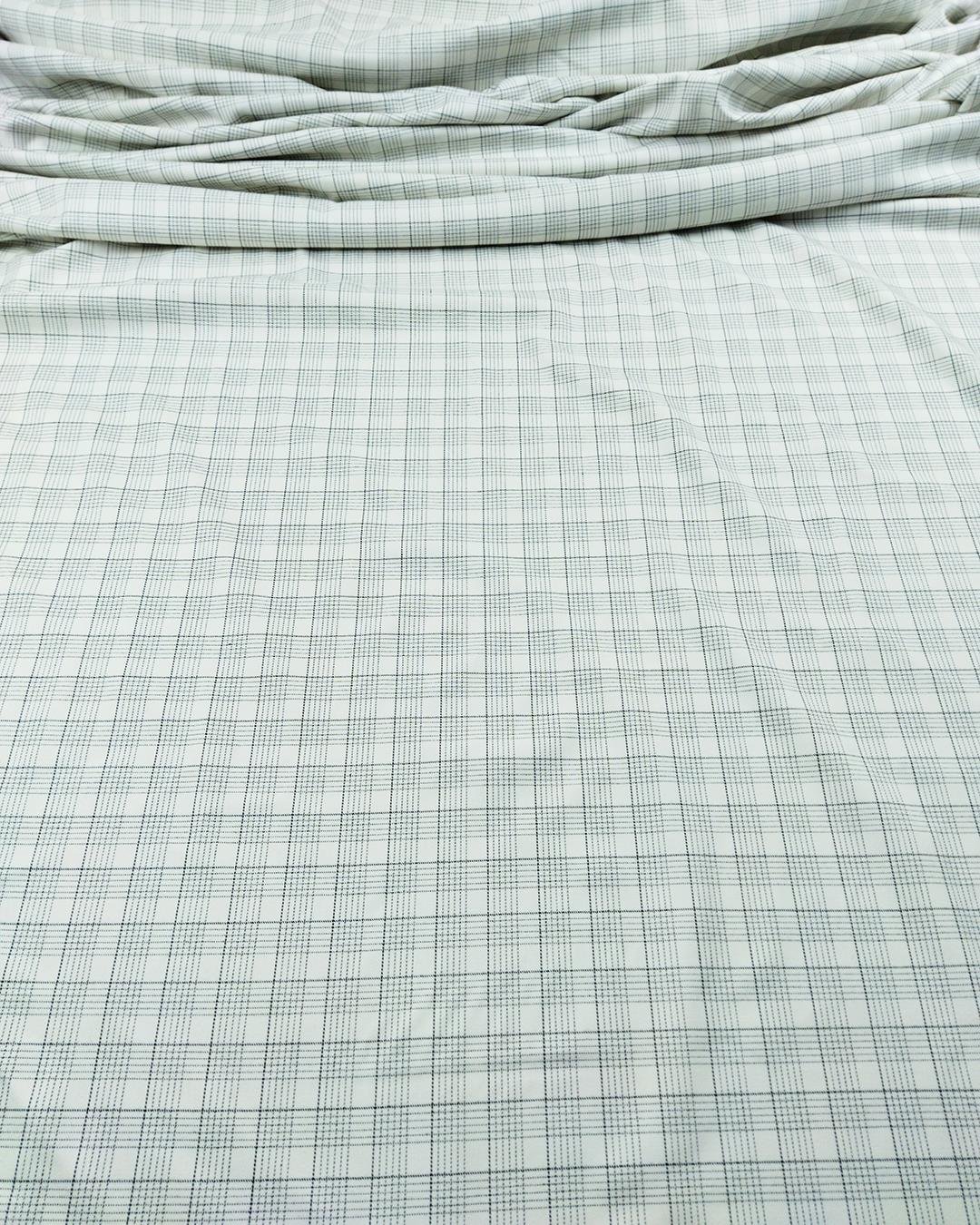 Gabardin Siyah Beyaz Renklerde (En 140 cm x Boy 290 cm)