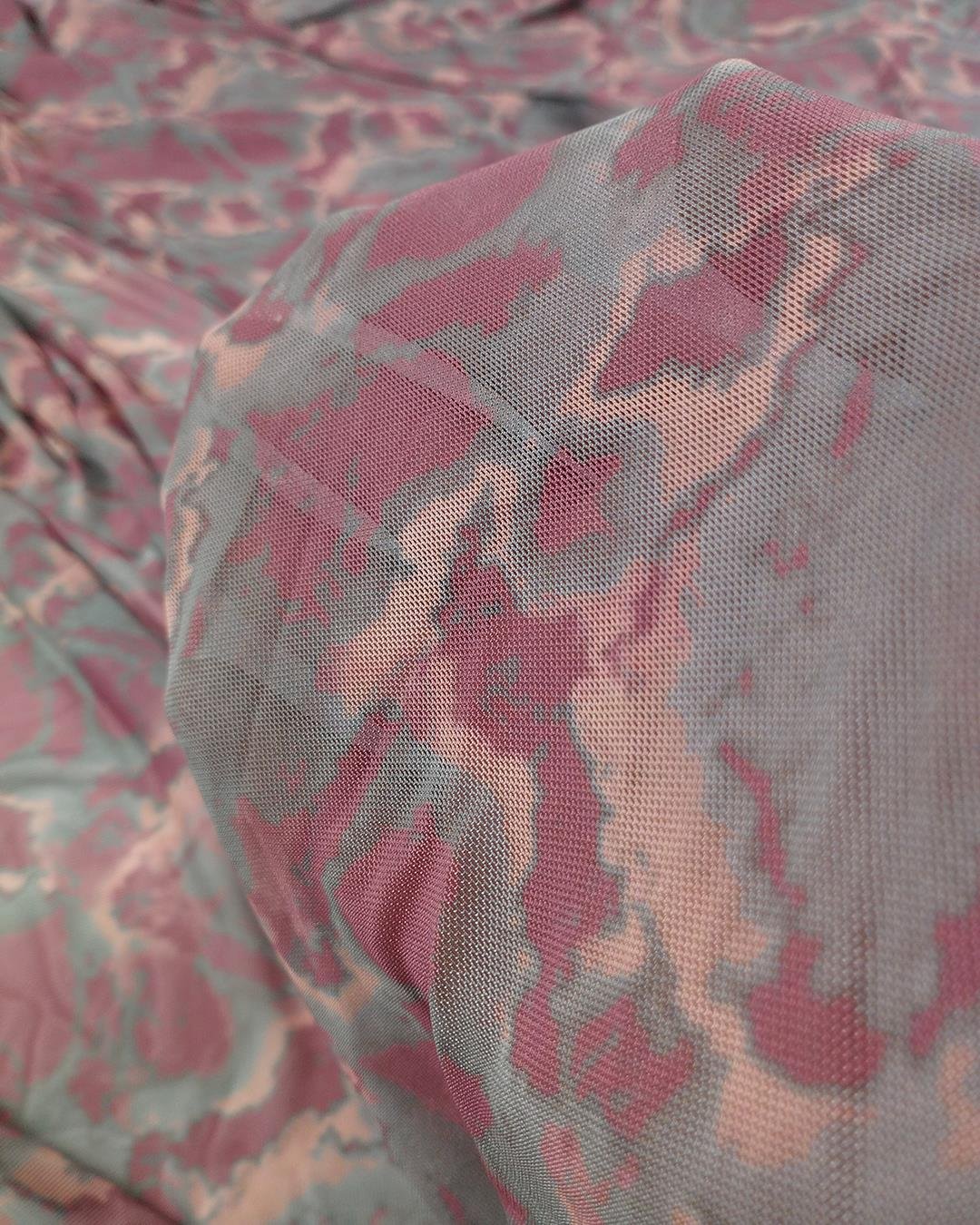Gri Pembe Renklerde File (En  150 cm x Boy  200 cm)