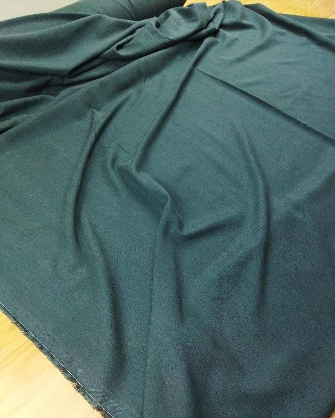 İnce Gabardin Taşlanmış Lacivert RenkteEn: 150 cm