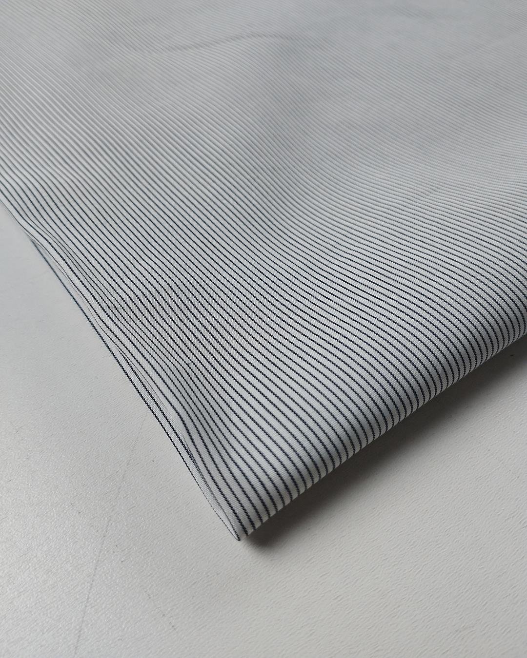 İnce Pamuklu DokumaEn: 150 cm