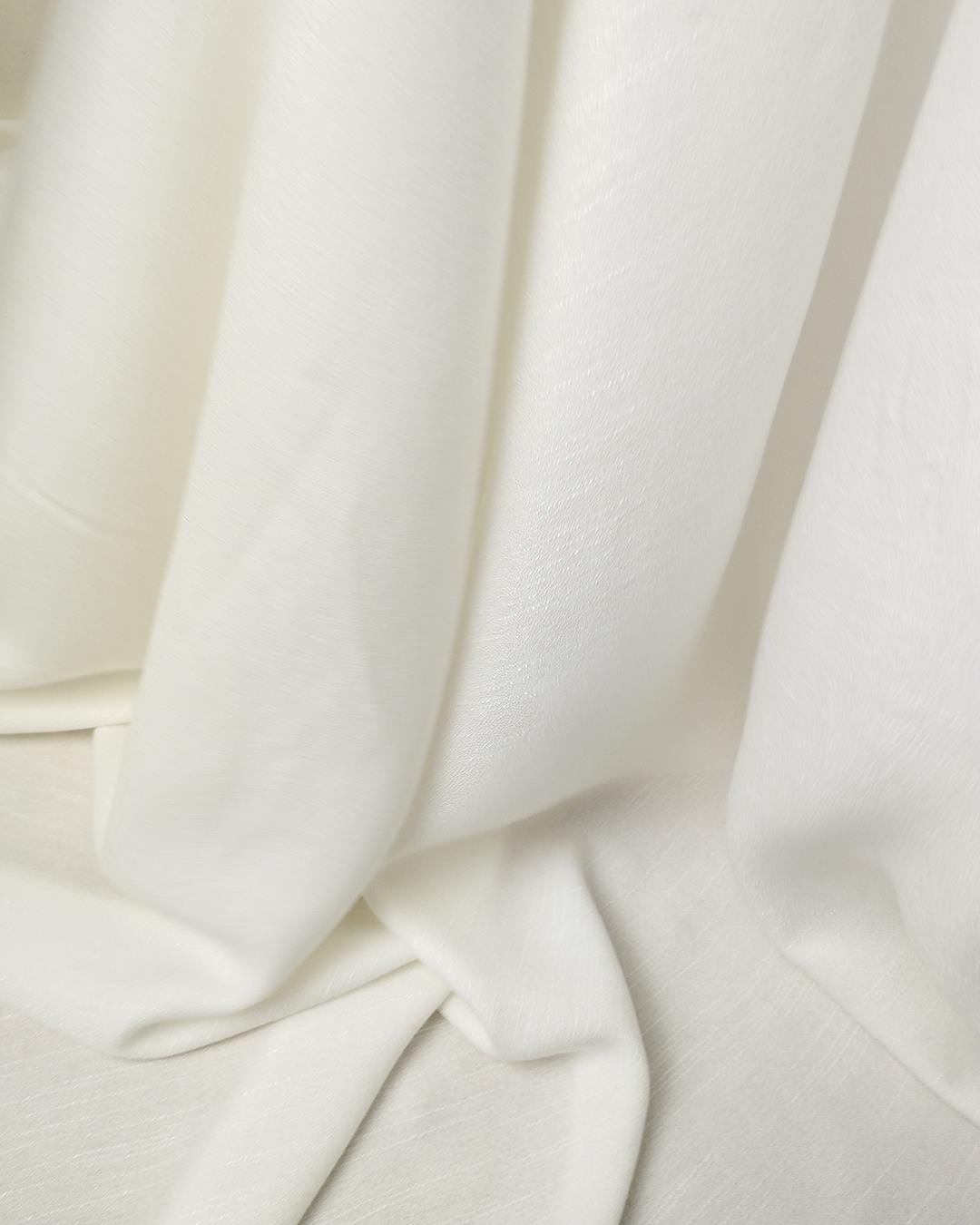 İnce Viskon Dokuma Ekru Renkte (En 140 cm x Boy 145 cm)