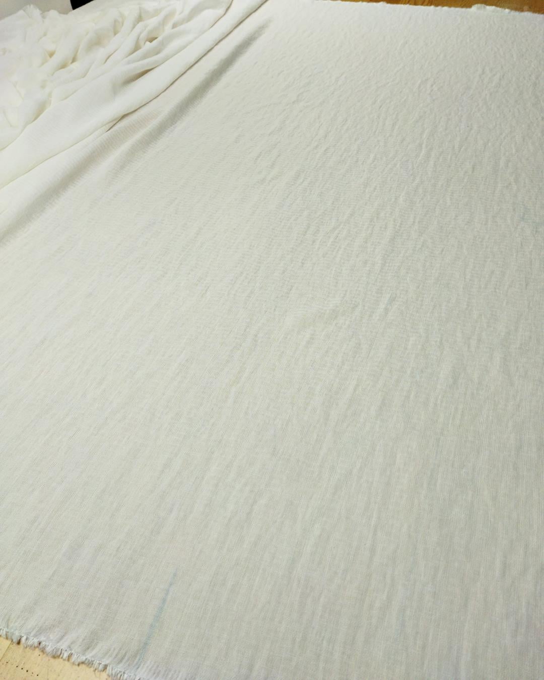 İncecik Ecovero Viskon Sentetik Akışkan Dokuma (En 140 cm x Boy 160 cm)