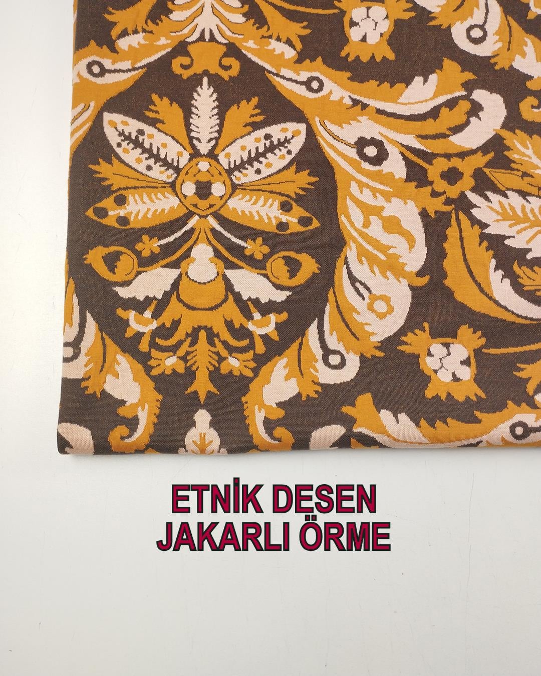 Jakarlı Örme Kahve TonlardaEn: 170 cm