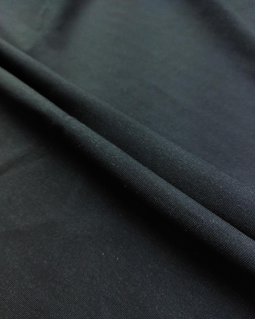 Jarse Siyah Renkte (En 140 cm x Boy 240 cm)
