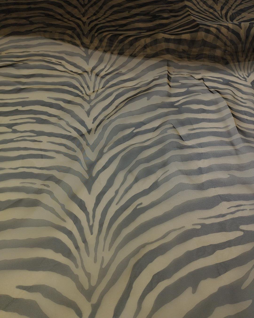 Kahve Siyah Renklerde Organze Tül (En  140 cm x Boy  360 cm)