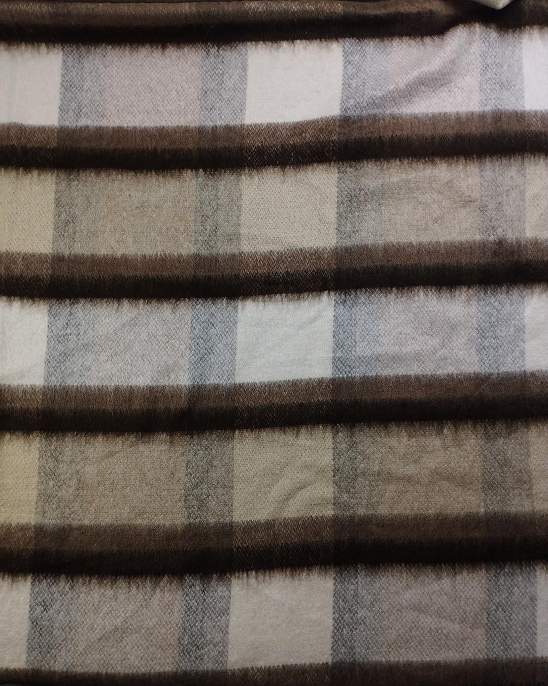 Kaşe Benzeri Kalın Dokuma (En 150 cm x Boy 230 cm)