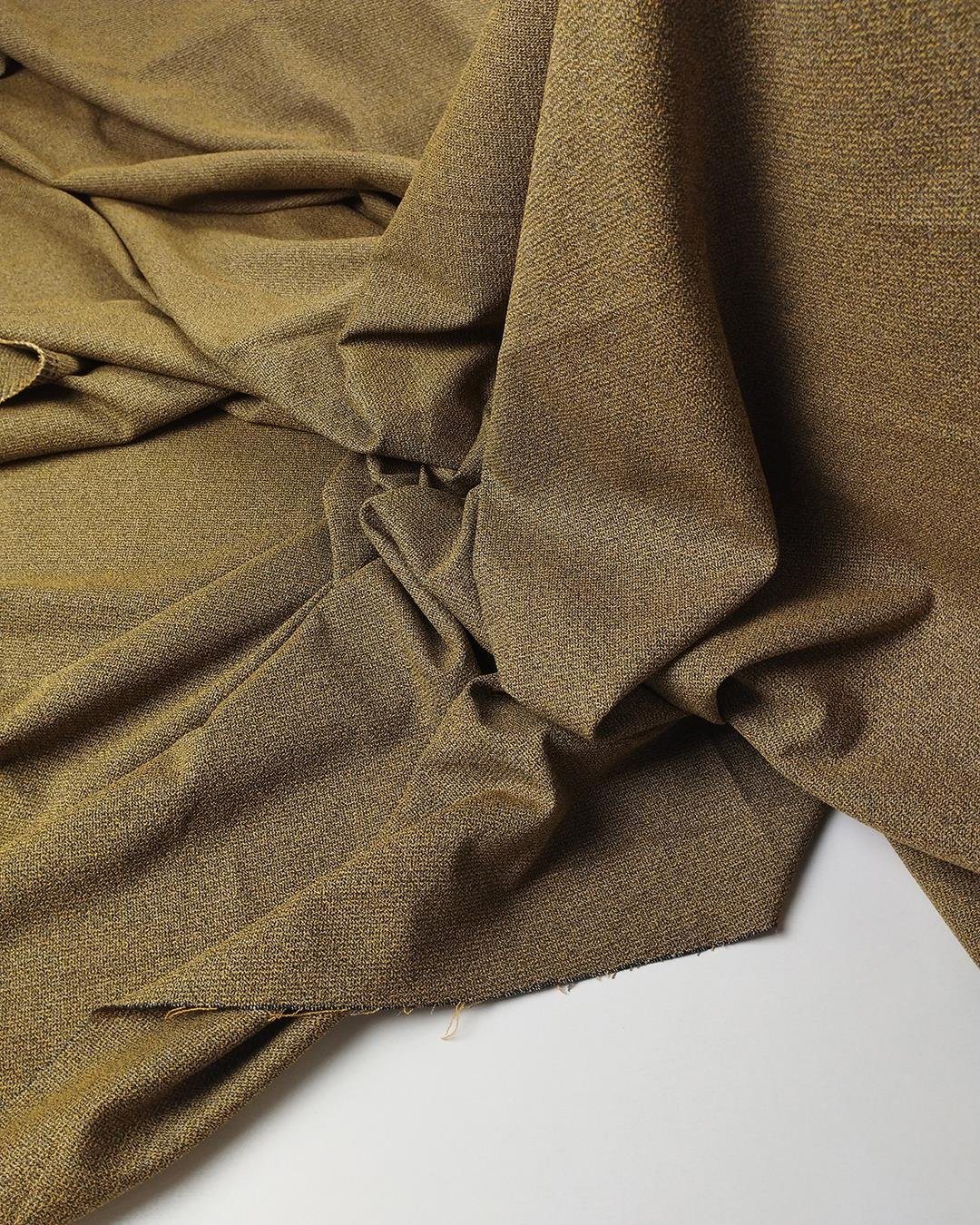 Kırçıllı Gri Yeşil Renkte Gabardin (En  140 cm x Boy  210 cm)