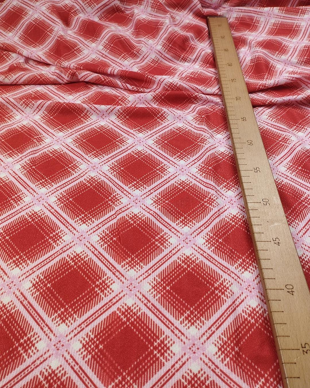 Kırmızı Pembe Renklerde Jarse (En  160 cm x Boy 310 cm)