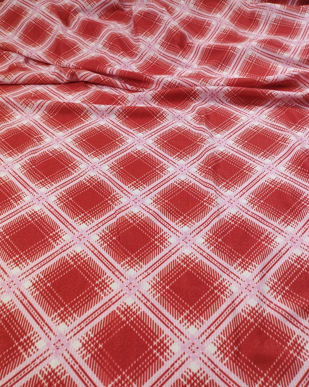 Kırmızı Pembe Renklerde Jarse (En  160 cm x Boy 310 cm)