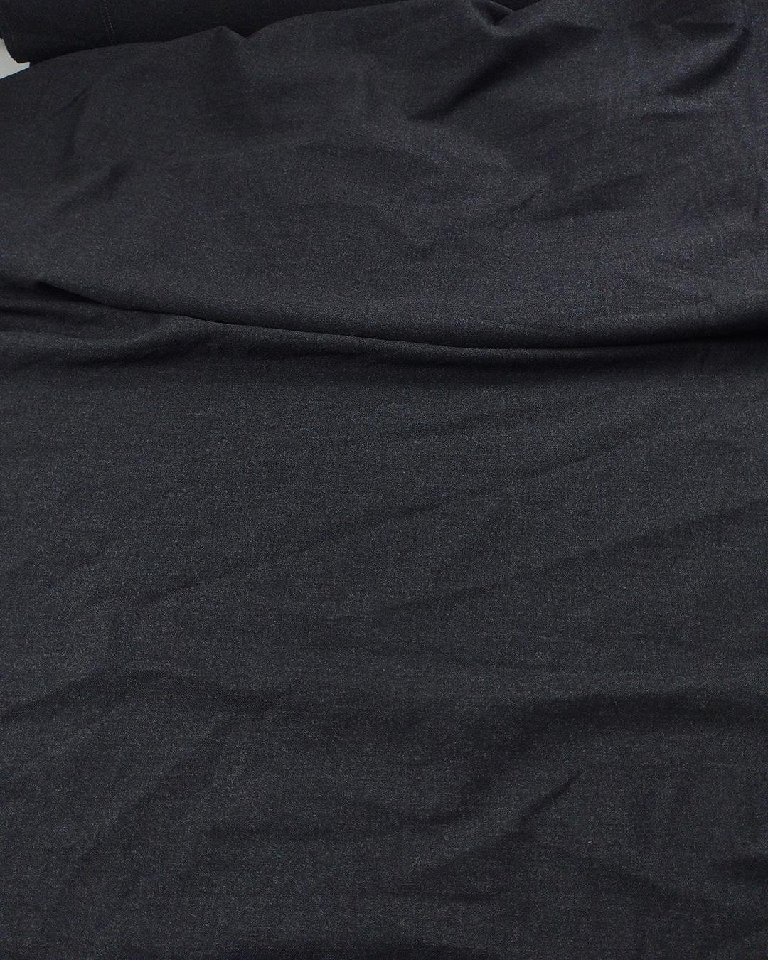 Koyu Kırçıllı Gri Renkte Gabardin En: 145 