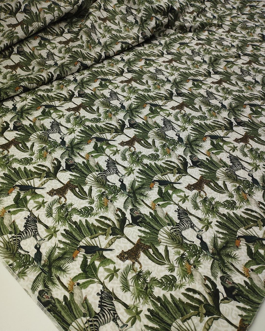 Koyu Yeşil Renklerde Pamuklu Dokuma (En  150 cm x Boy  190 cm)