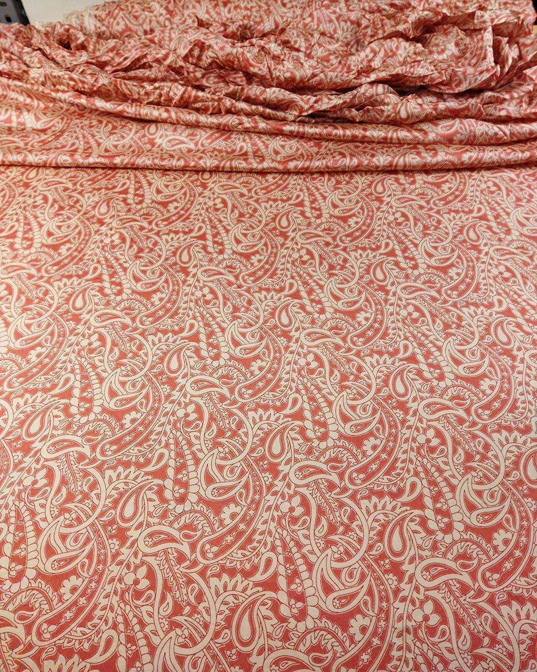 Krem Nar Çiçeği Renklerde Floş Vual (En  150 cm x Boy 250 cm)