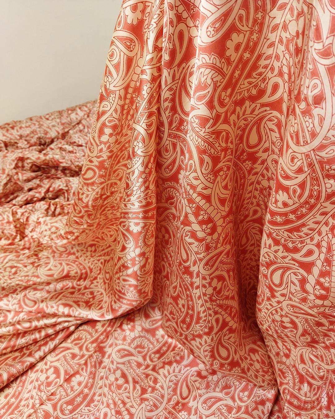 Krem Nar Çiçeği Renklerde Floş Vual (En  150 cm x Boy 390 cm)
