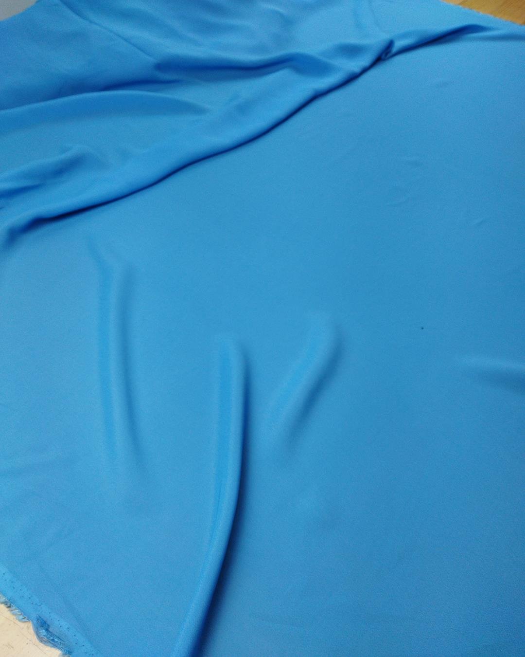 Krep Şifon Mavi Renkte (En 130 cm x Boy 200cm)