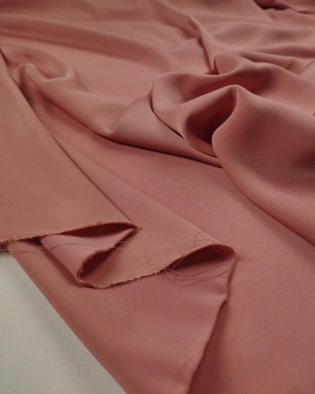 Küllü Pembe Renkte Mat Saten (En 150 cm x Boy 230 cm)