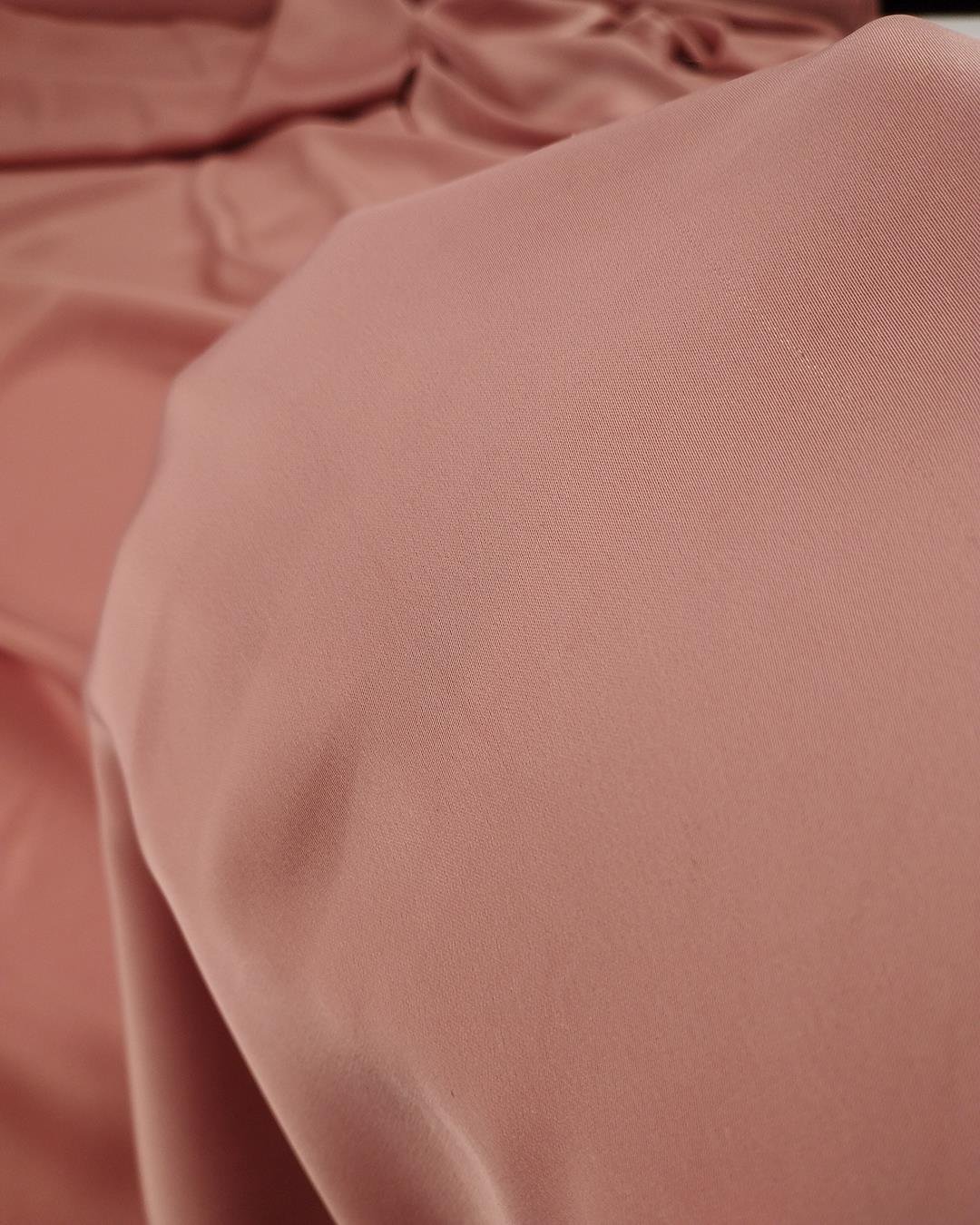 Küllü Pembe Renkte Mat Saten (En 150 cm x Boy 230 cm)