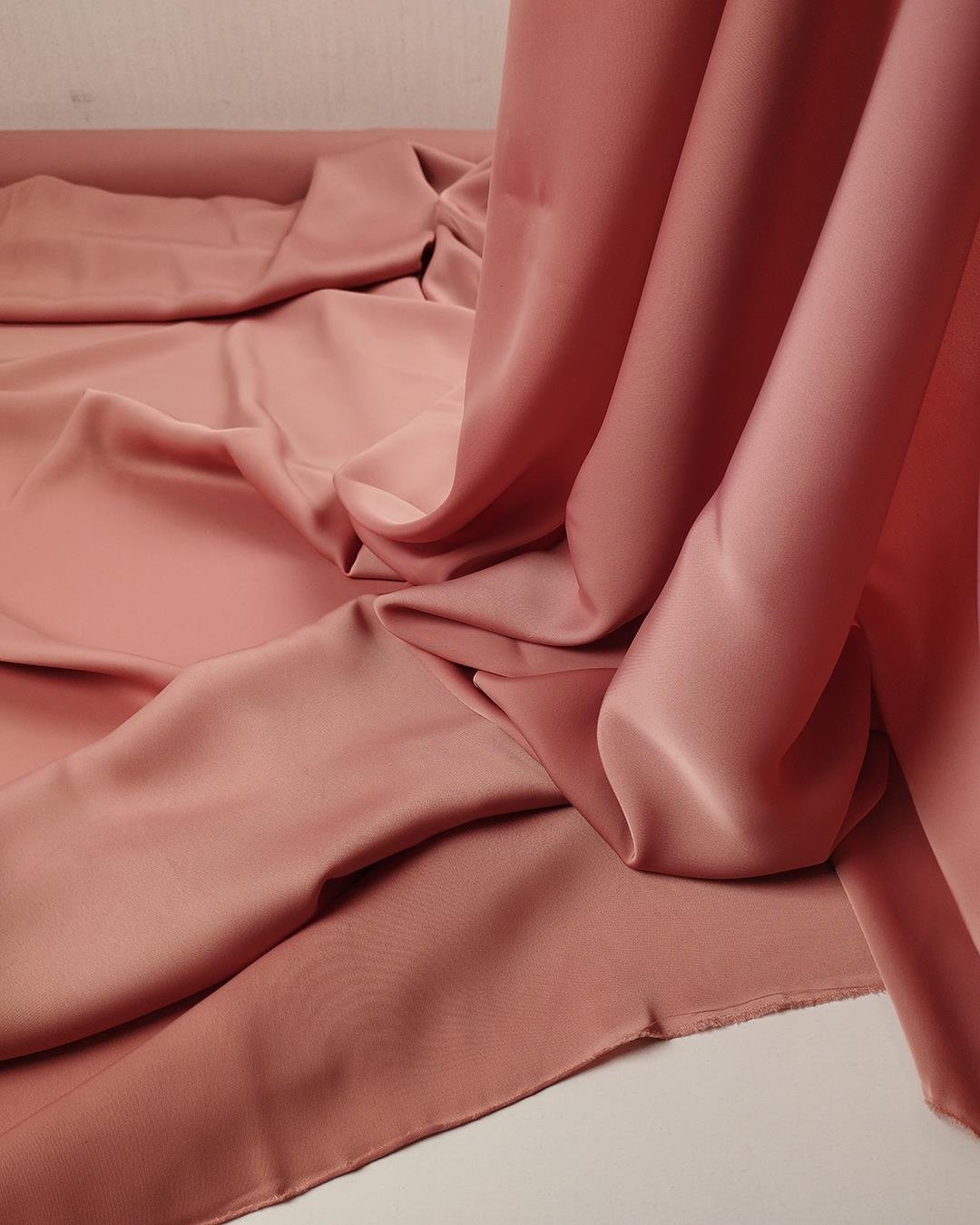 Küllü Pembe Renkte Mat Saten (En 150 cm x Boy 230 cm)