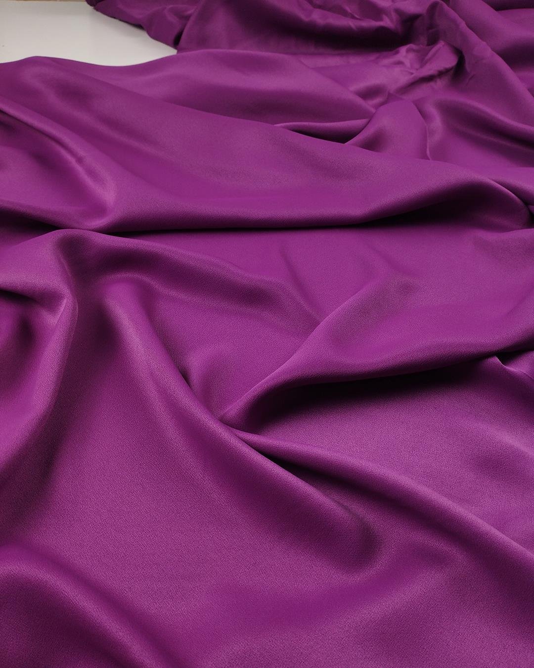 Leylağa Dönük Pembe Renkte Dolgun Esnek Saten (En  120 cm x Boy  240 cm)