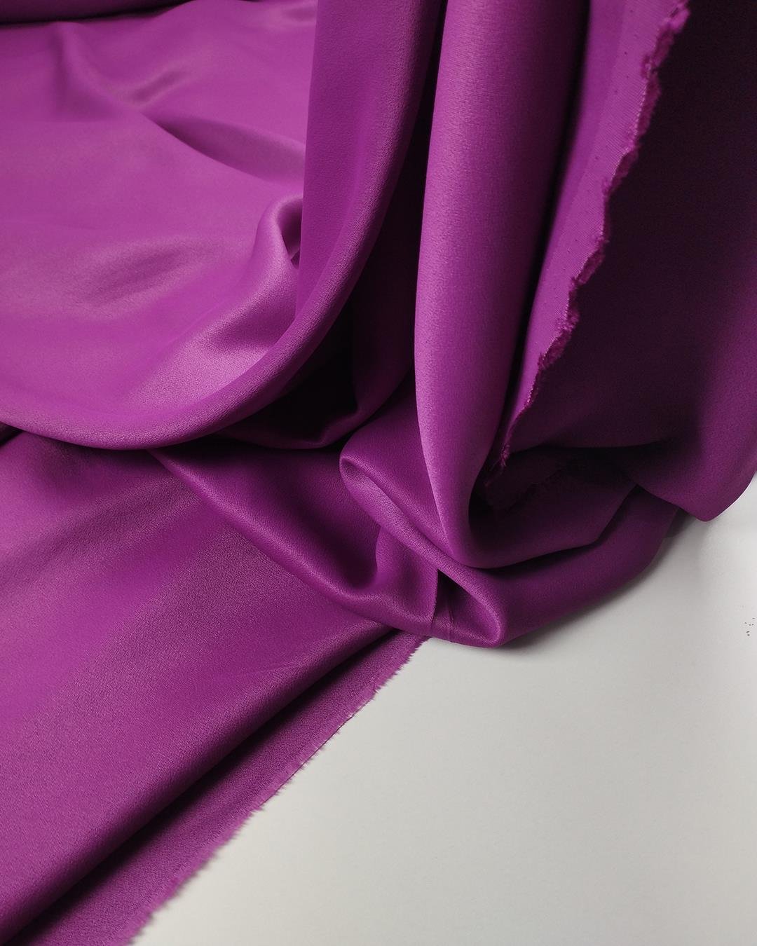 Leylağa Dönük Pembe Renkte Dolgun Esnek Saten (En  120 cm x Boy  240 cm)