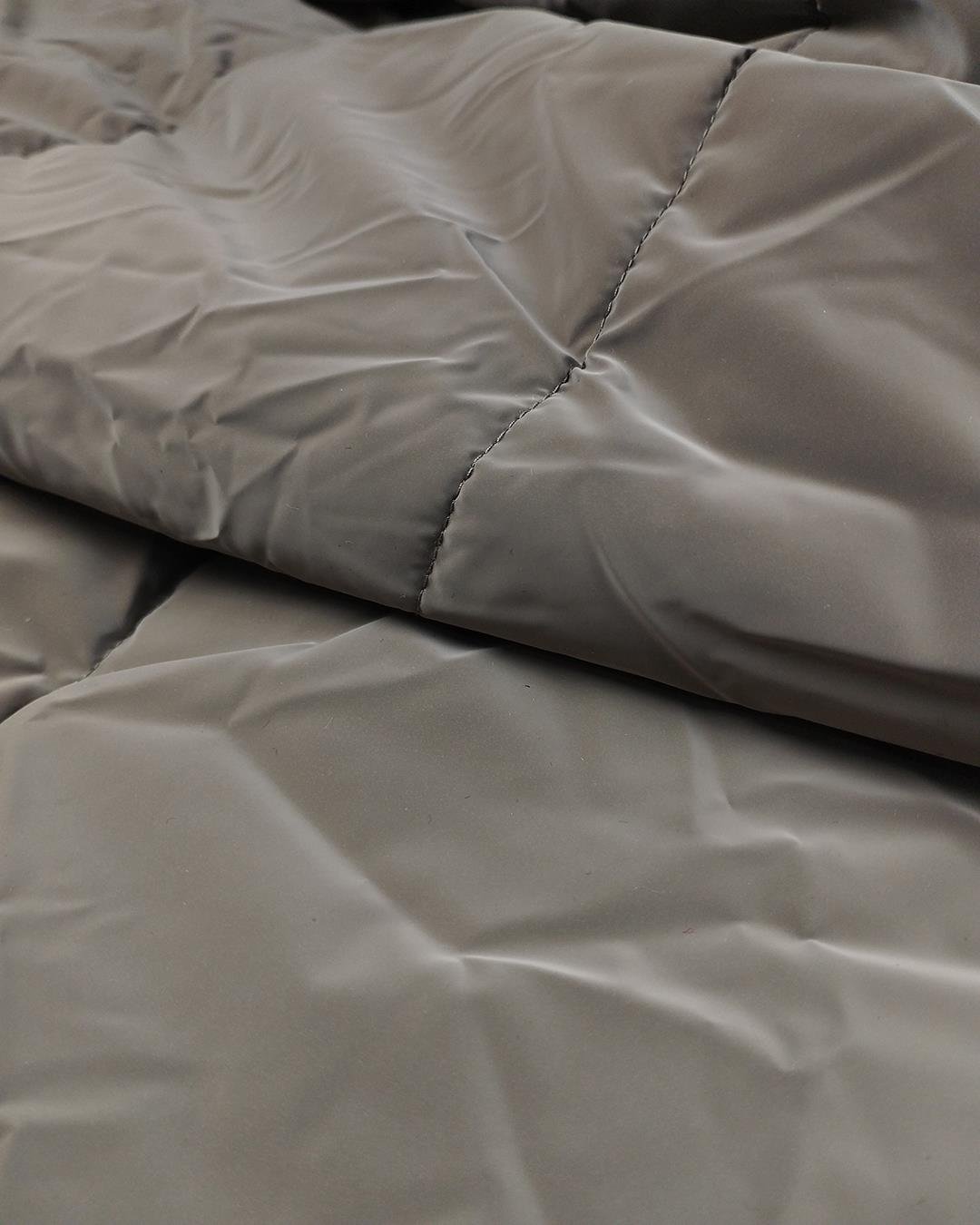 Montluk Kapitone Gri Füme Arası Renkte (En 140 cm x Boy 170 cm)
