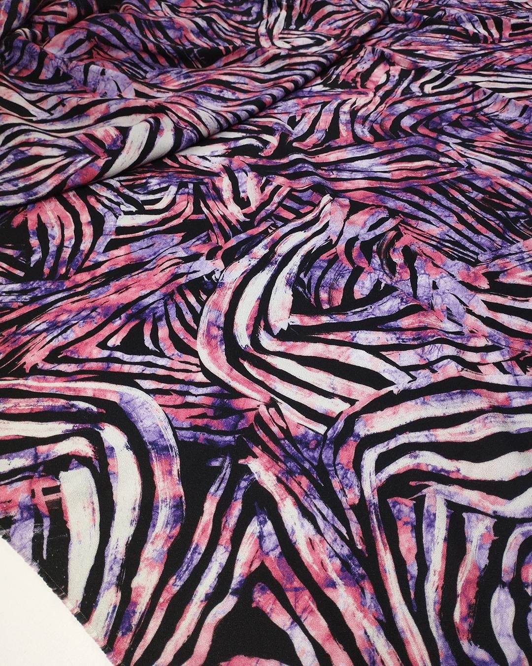 Mor Pembe Siyah Renklerde Viskon Dokuma (En  145 cm x Boy  300 cm)