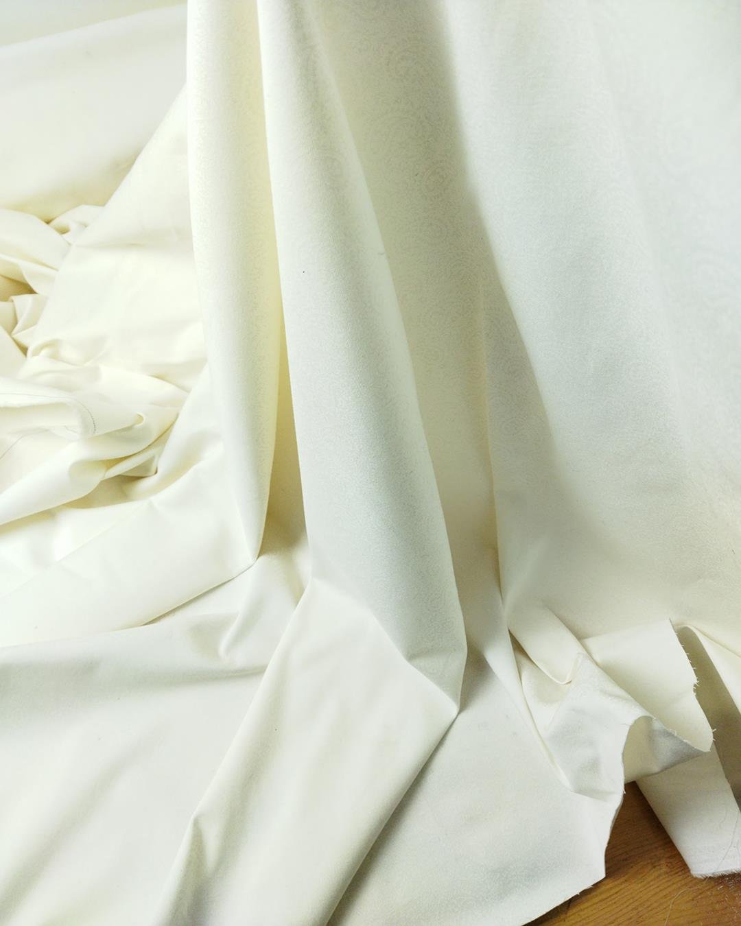 Muhteşem Bir Gabardin Şal Desenli Esnek En: 120 cm