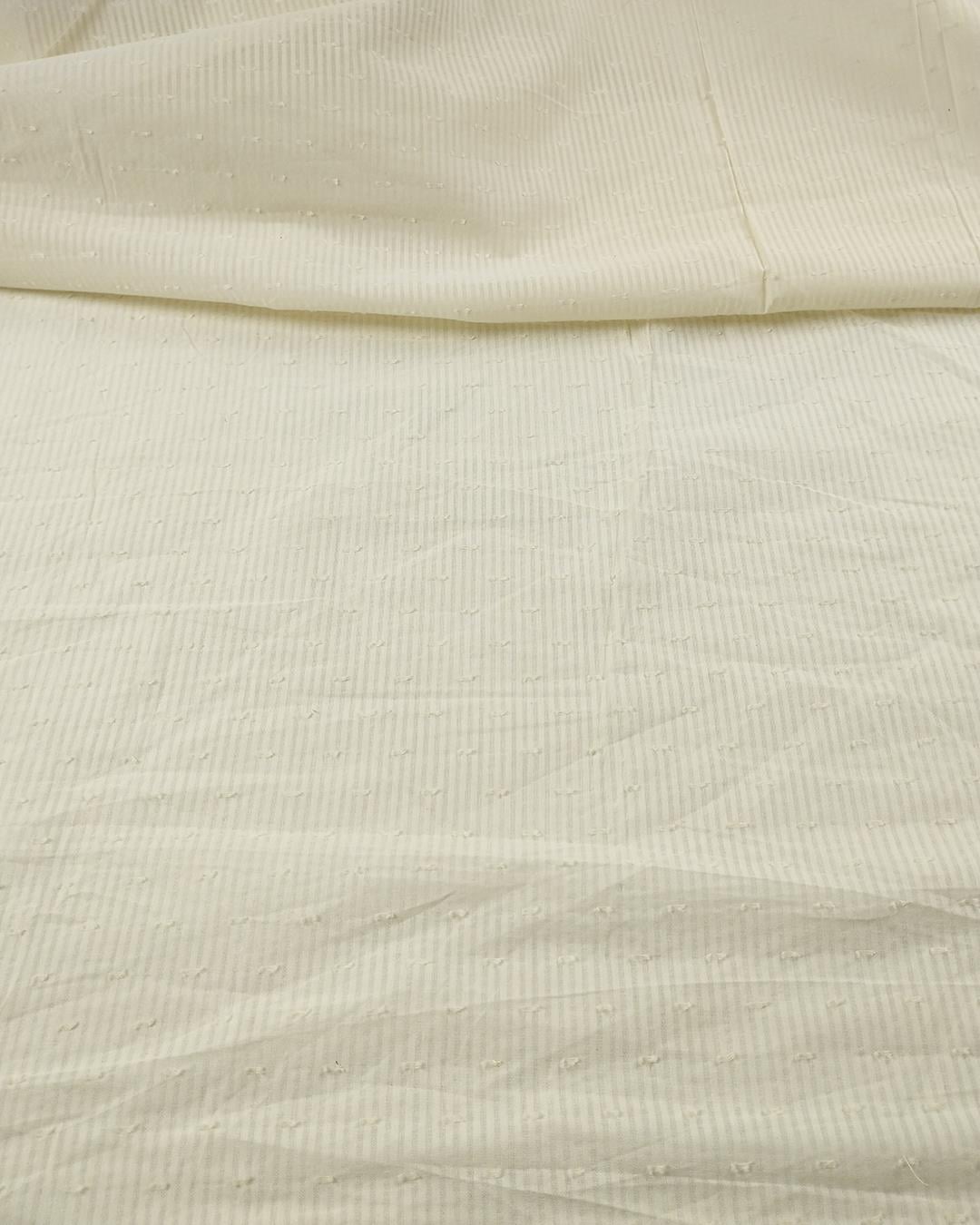 Nopeli İnce Pamuklu Dokuma Krem RenkteEn: 160 cm