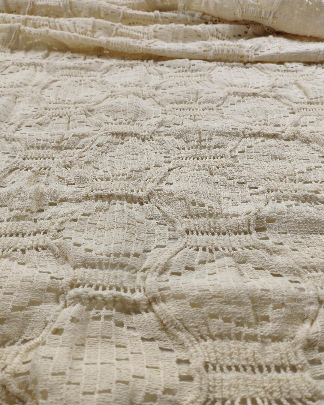 Örme Kremle Ekru Arası Renkte(En 100 cm x Boy 245 cm)