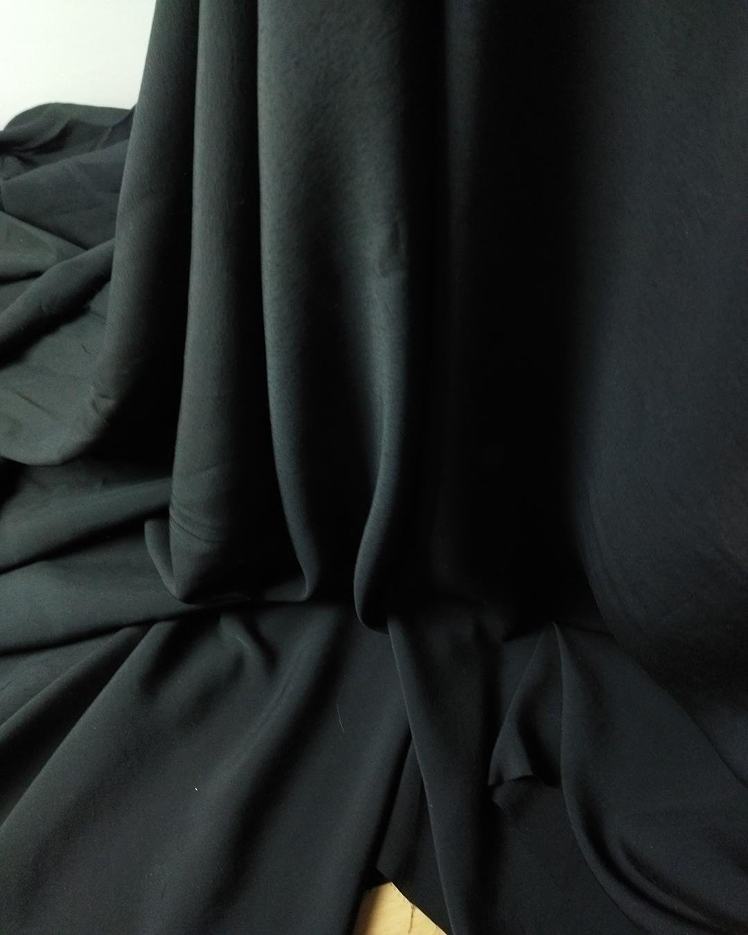 Pamuk Sentetik Dokuma Siyah Renkte (En 155 cm x Boy 200 cm)