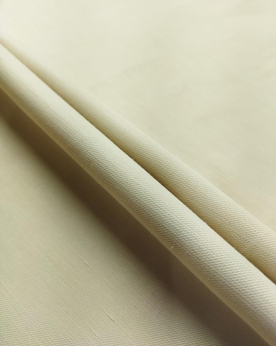 Pamuk Viskon Dokuma Krem Bej Arası Renkte (En 160 cm x Boy 225 cm)