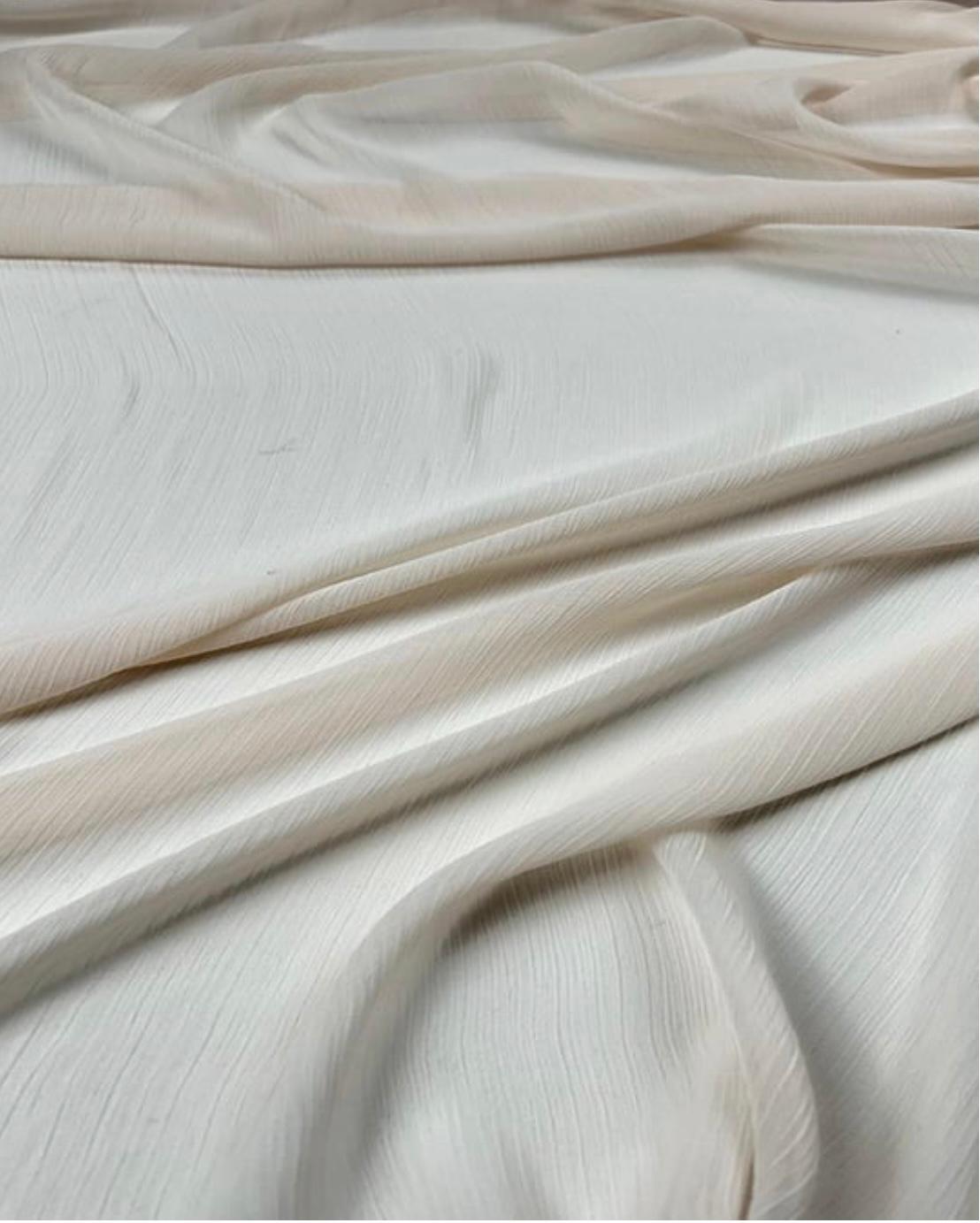 Pastel Uçuk Somon Renkte Kırinkıl Şifon (En  150 cm x Boy  150 cm)