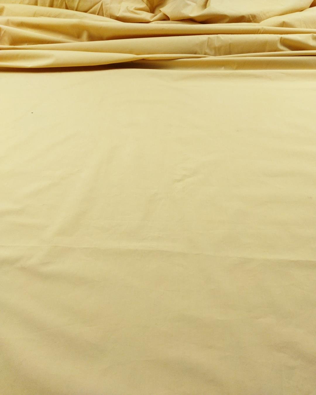 poplin Benzeri Dokuma Bej Renkte (En 150 cm x Boy 310 cm)